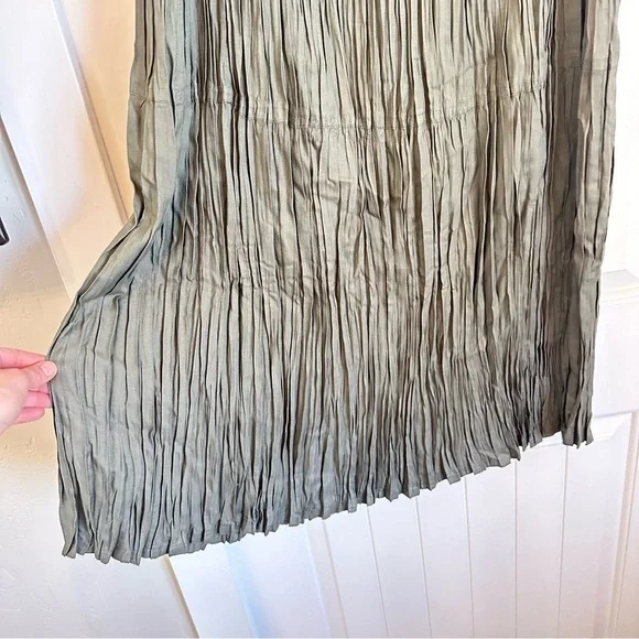 NWT olive green pleated maxi skirt earthy light flattering stretch women L - Picture 3 of 9